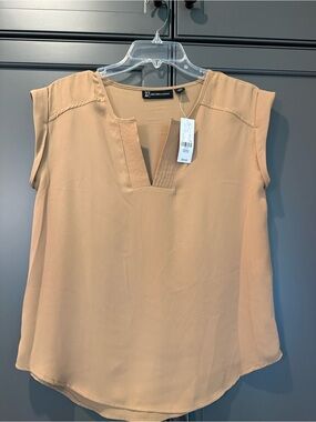 New York & Company Cap Sleeve  V-Notch Blouse in Camel